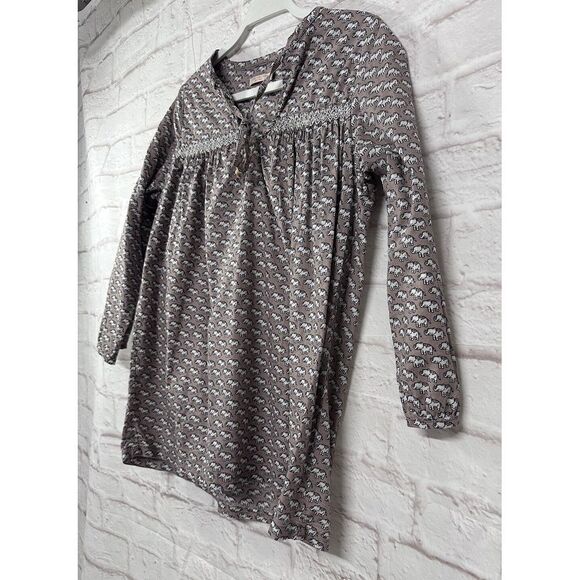 Pink Chicken New York‎ Short Sleeve Split Neck Embroidered Top w/Elephants Sz S - Picture 3 of 10